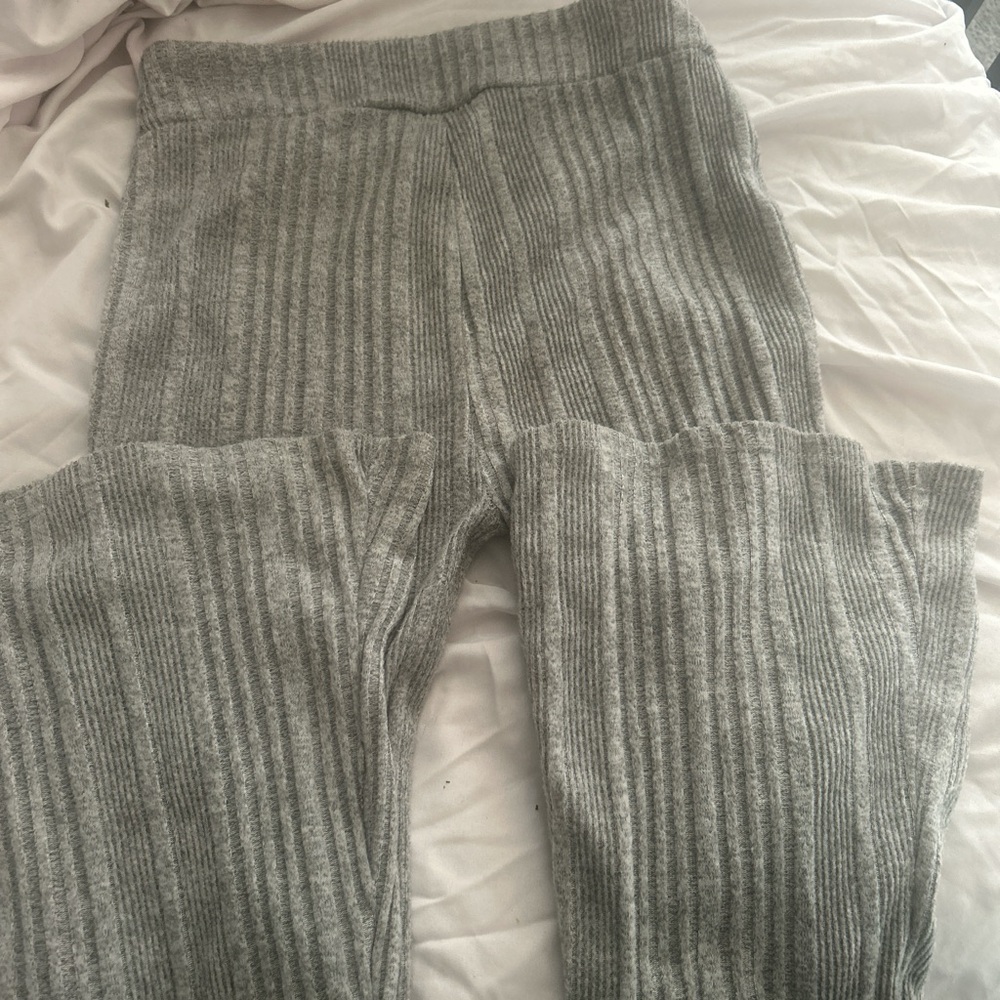 Gray Ribbed flared leggings